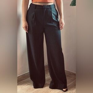 WEWOREWHAT Black Pinstriped Trouser Pants Women’s Size 6 NWOT - Never Worn!